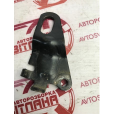 Кронштейн для підйому двигуна Opel Combo 1.7dti 2001-2011 98030468